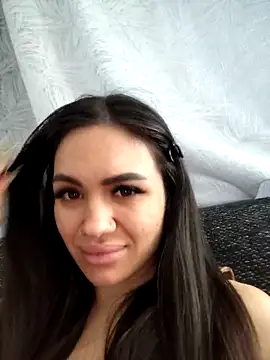 SiennaLuxexx online show from 3, 4, 2026