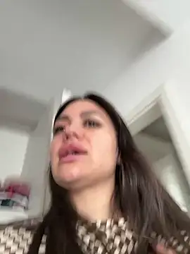 Snapshot of SiennaLuxexx chatting on 3, 3, 2026 SiennaLuxexx online show from 3, 3, 2026