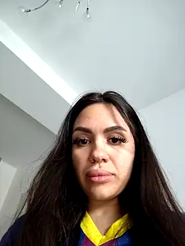 SiennaLuxexx online show from 28, 4, 2026
