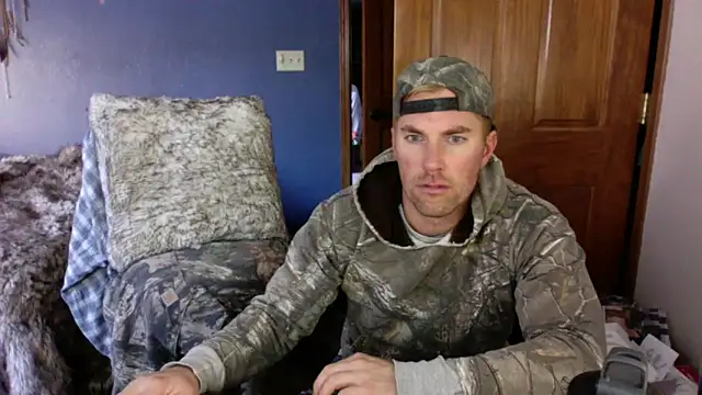 Snapshot of SpunRedneck chatting on 1, 2, 2026 SpunRedneck online show from 1, 2, 2026