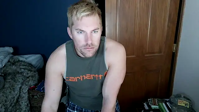 Snapshot of SpunRedneck chatting on 18, 2, 2026 SpunRedneck online show from 18, 2, 2026