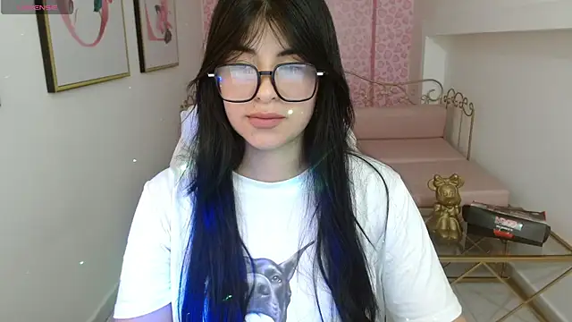 Nina harpper  online show from 13, 4, 2026