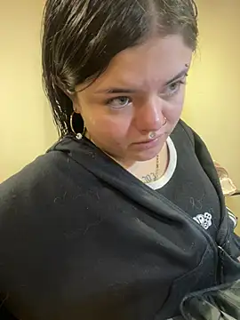 Camila Duarte2 online show from 15, 4, 2026