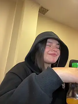 Camila Duarte2 online show from 16, 4, 2026