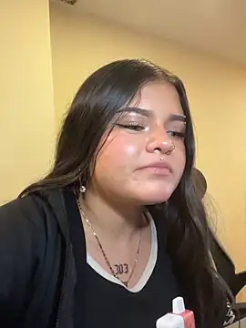 Camila Duarte2 online show from 15, 4, 2026