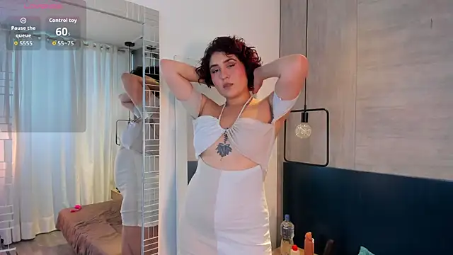 MissSavage  online show from 18, 12, 2025