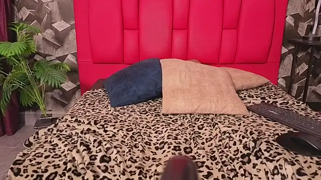 brandy thonspson online show from 2, 12, 2025