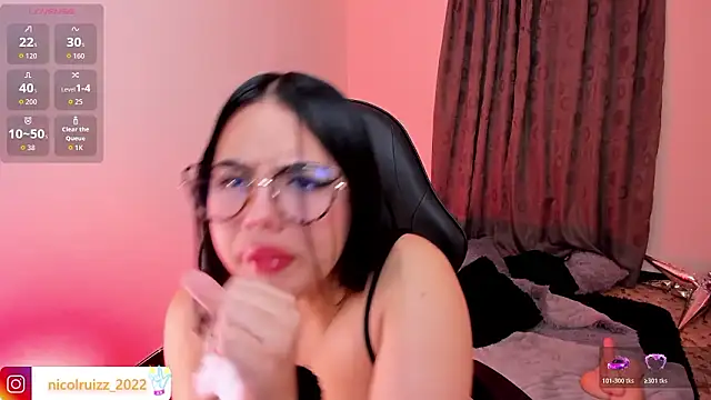 Nicolle Ruizz online show from 19, 3, 2026