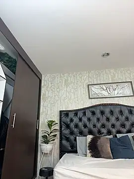 Snapshot of Lander_Cruz chatting on 2, 6, 2026 Lander Cruz online show from 2, 6, 2026