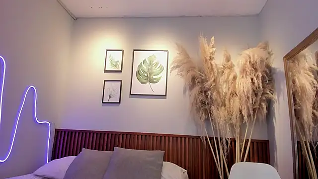 MIAROGGERSS online show from 17, 12, 2025