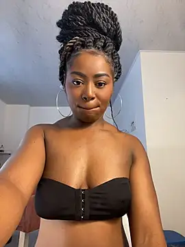 Snapshot of Cynthia_es chatting on 27, 7, 2026 Cynthia es online show from 27, 7, 2026