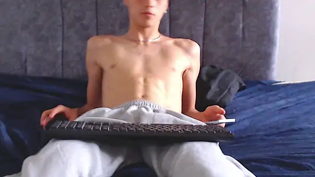 hottie couplee online show from 15, 3, 2026