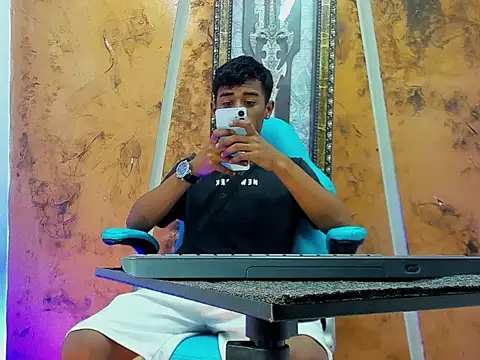 black sweethot online show from 2, 12, 2025