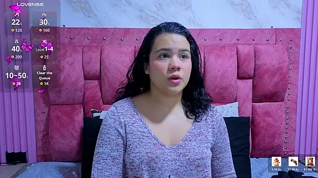 ValeryMorales online show from 10, 4, 2026