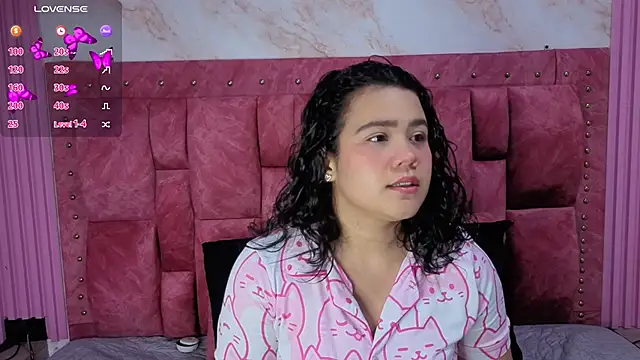 ValeryMorales online show from 15, 4, 2026