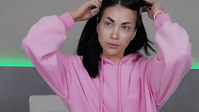 RachaelMils online show from 16, 12, 2025