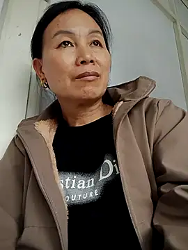 Lili-123k online show from 6, 2, 2026