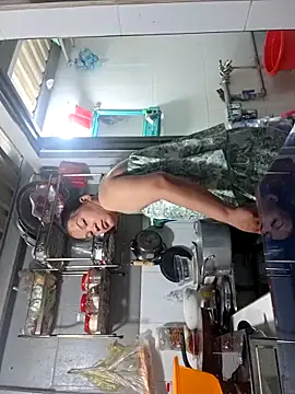 Snapshot of felicity_chloe chatting on 7, 4, 2026 felicity chloe online show from 7, 4, 2026