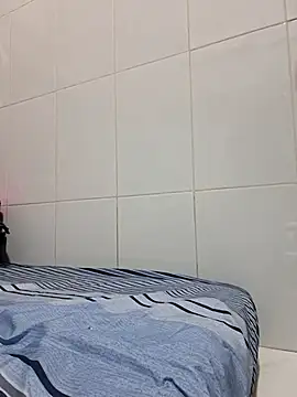 Snapshot of felicity_chloe chatting on 3, 4, 2026 felicity chloe online show from 3, 4, 2026