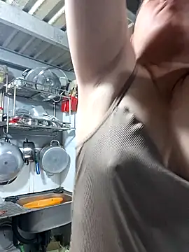 Snapshot of felicity_chloe chatting on 2, 4, 2026 felicity chloe online show from 2, 4, 2026