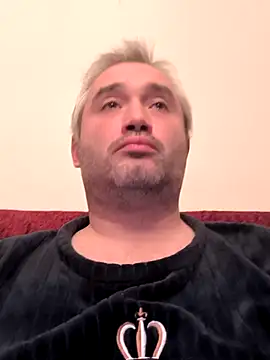 Olomoucak1982 online show from 15, 12, 2025