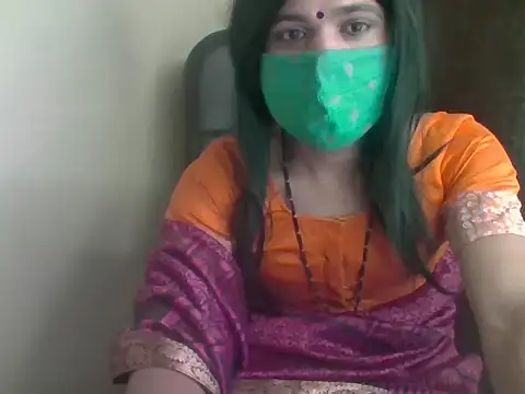 Lovely Ladyboy star online show from 11, 2, 2026