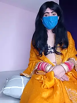 Lovely Ladyboy star online show from 19, 12, 2025