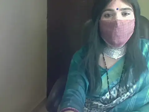 Lovely Ladyboy star online show from 28, 2, 2026