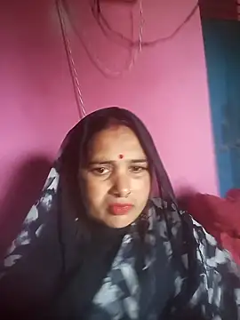 Your-shreya143 online show from 6, 1, 2026