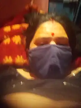 Your-shreya143 online show from 18, 12, 2025