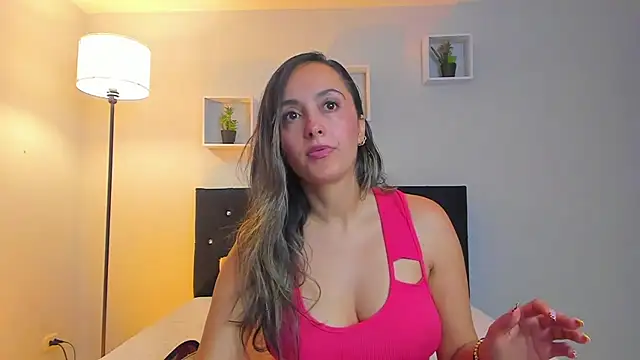 Snapshot of Victoria_Rose_ chatting on 10, 7, 2026 Victoria Rose online show from 10, 7, 2026