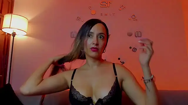 Snapshot of Victoria_Rose_ chatting on 22, 5, 2026 Victoria Rose online show from 22, 5, 2026