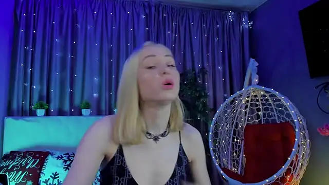 Gina Gina love online show from 3, 3, 2026