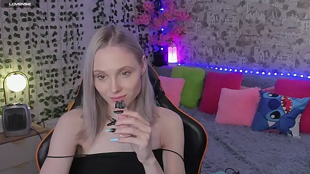 Gina Gina love online show from 1, 6, 2026
