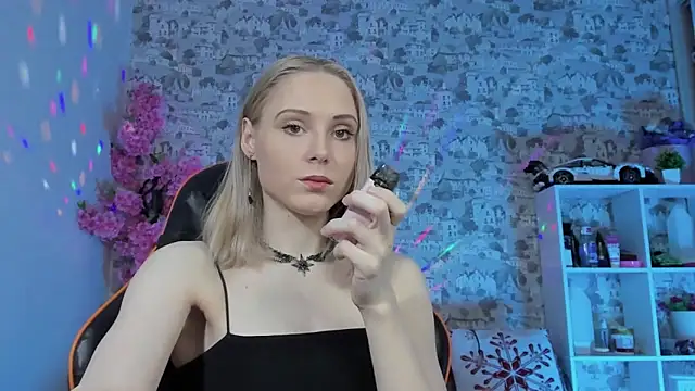 Gina Gina love online show from 18, 4, 2026