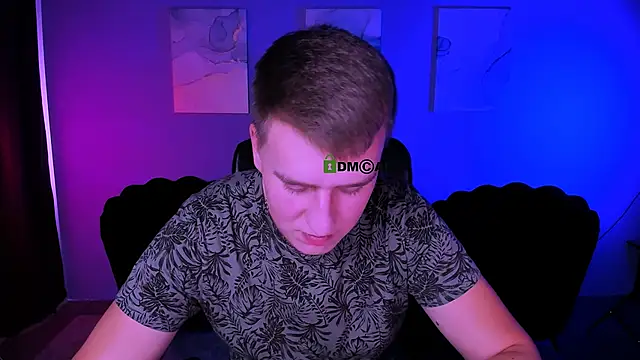 derek hawk  online show from 4, 12, 2025