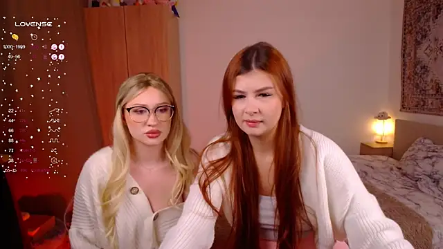 Lexy and Jenny online show from 19, 12, 2025