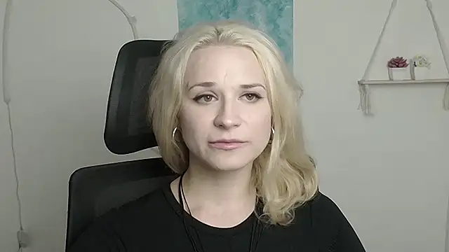 Melodie Aster online show from 14, 4, 2026