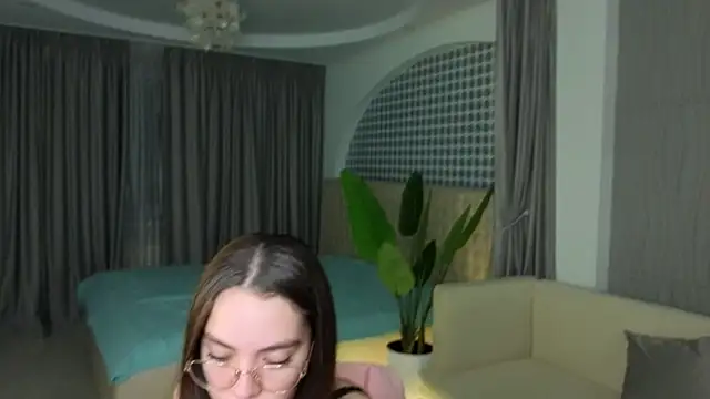 Snapshot of JesusBeckler chatting on 16, 12, 2025 JesusBeckler online show from 16, 12, 2025