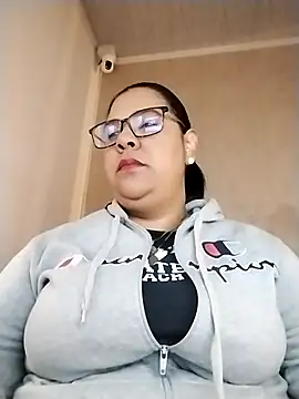 Carameloswing1 online show from 18, 12, 2025