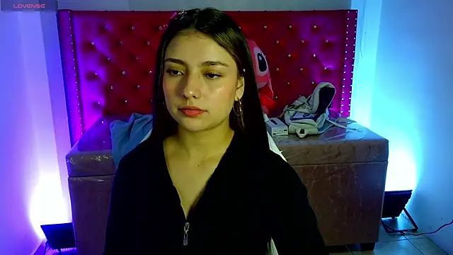 Diamond juliana online show from 15, 4, 2026