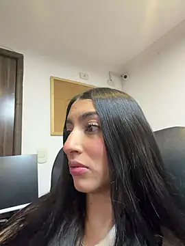 Snapshot of lya__brown chatting on 26, 6, 2026 lya brown online show from 26, 6, 2026