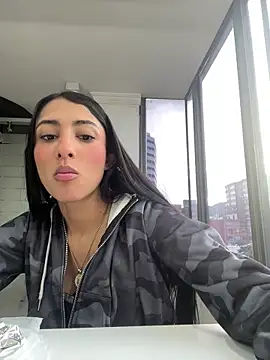 Snapshot of lya__brown chatting on 22, 5, 2026 lya brown online show from 22, 5, 2026