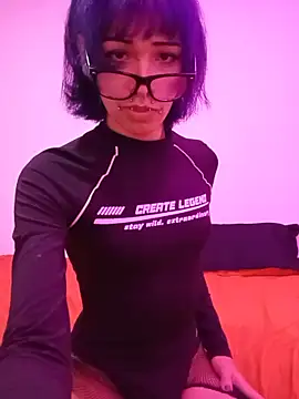 Snapshot of Trixxy_trans chatting on 2, 12, 2025 Trixxy trans online show from 2, 12, 2025