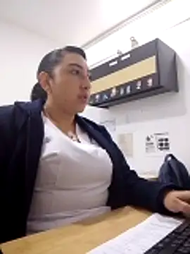 Valeria montana  online show from 10, 2, 2026