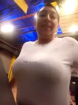Valeria montana  online show from 8, 5, 2026