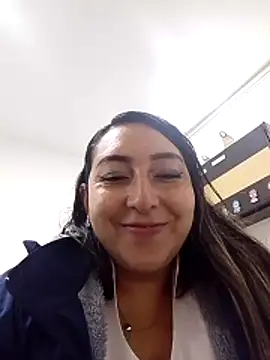 Valeria montana  online show from 11, 2, 2026