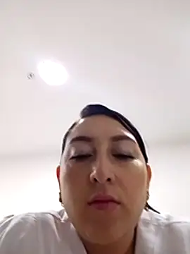 Valeria montana  online show from 13, 1, 2026