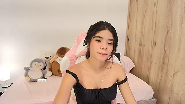 Snapshot of phia_carter chatting on 18, 2, 2026 phia carter online show from 18, 2, 2026