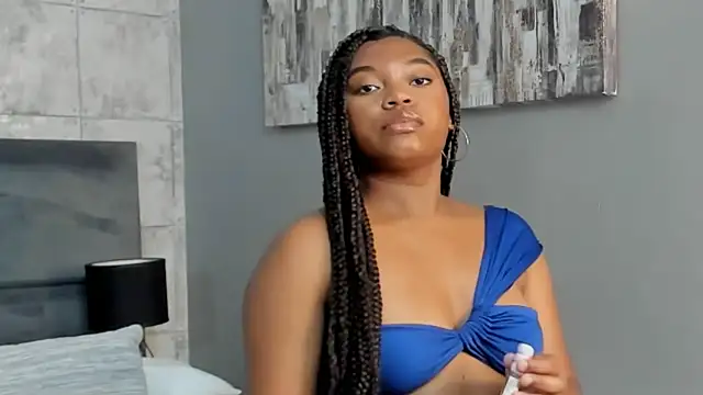 Snapshot of Lola-Sanbler chatting on 5, 12, 2025 Lola-Sanbler online show from 5, 12, 2025